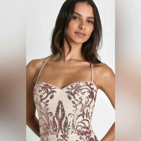 NEW with tags (NWT) Lulu’s Shining Goddess Rose Gold Sequin Lace-Up Mini Dress - Picture 3 of 6